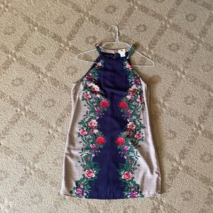 Love this adorable, summer dress, light weight.